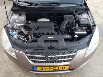 Kia Cee d Sporty Wagon 1.4 CVVT X-ecutive picture 14