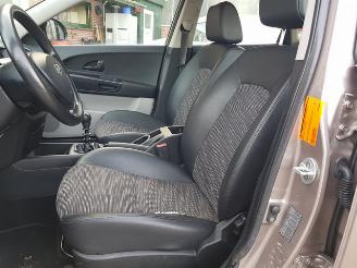 Kia Cee d Sporty Wagon 1.4 CVVT X-ecutive picture 20