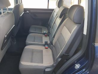 Volkswagen Touran 1.4 TSI Cross Motorschade picture 11