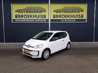 Unfallwagen Volkswagen Up! 1.0 BMT take up! 2017/10