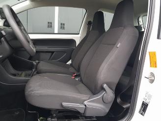 Volkswagen Up! 1.0 BMT take up! picture 16