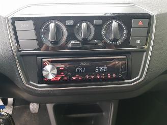 Volkswagen Up! 1.0 BMT take up! picture 15