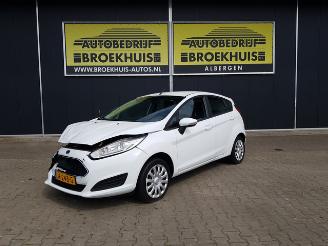 Vaurioauto  passenger cars Ford Fiesta 1.0 Style 2016/3