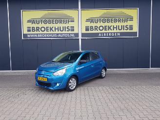 Vaurioauto  passenger cars Mitsubishi Space-star 1.0 Intense 2013/2