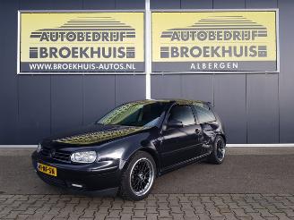 krockskadad bil auto Volkswagen Golf 1.6 Ocean 2003/1