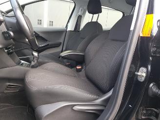 Peugeot 208 1.6 BlueHDi Blue Lease Executive picture 15