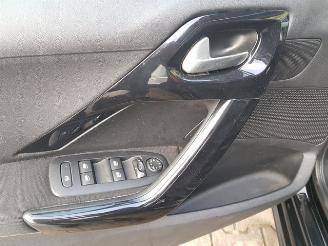 Peugeot 208 1.6 BlueHDi Blue Lease Executive picture 24