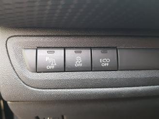 Peugeot 208 1.6 BlueHDi Blue Lease Executive picture 27