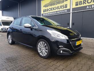 Peugeot 208 1.6 BlueHDi Blue Lease Executive picture 6