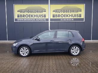 Volkswagen Golf 1.0 TSI Connected Series picture 2