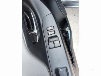 Toyota Yaris Yaris III (P13), Hatchback, 2010 / 2020 1.33 16V Dual VVT-I picture 11