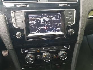 Volkswagen Golf 2.0 TDI Highline picture 29