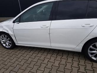 Volkswagen Golf 2.0 TDI Highline picture 10