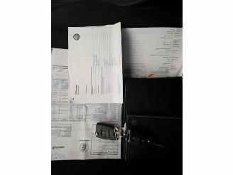 Volkswagen Golf 1.6 TDI Comfortline SOUND-Edition picture 22