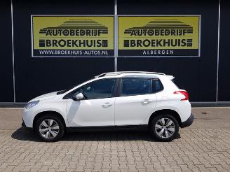 Peugeot 2008 1.2 PureTech Active picture 2