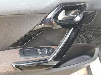 Peugeot 2008 1.2 PureTech Active picture 27