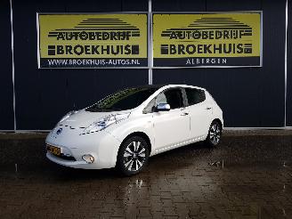 Vrakbiler auto Nissan Leaf Tekna Limited Edition 24 kWh 2015/10