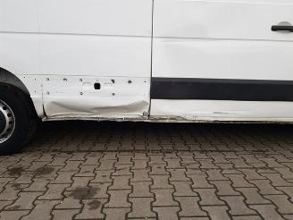 Renault Master T35 2.3 dCi 135 L3H2 Comfort picture 10