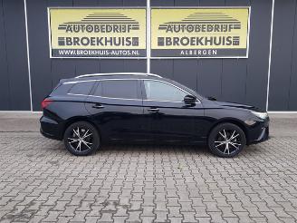 MG MG5 Standard Range Luxury 50 kWh picture 4