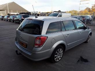 Opel Astra Astra H SW (L35), Combi, 2004 / 2014 1.8 16V picture 3