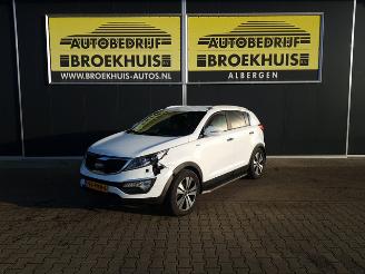 krockskadad bil auto Kia Sportage 2.0 X-clusive 4wd 2011/4