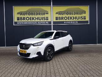 Damaged car Peugeot 2008 1.2 PureTech Allure Pack 2022/3