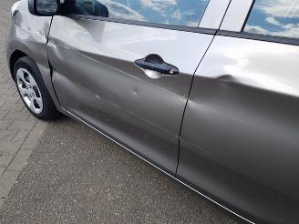 Kia Picanto 1.2 CVVT Comfort Pack picture 10