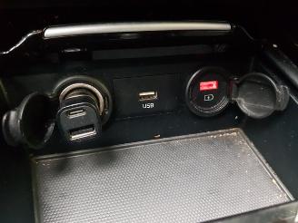 Kia Ceed 1.6 GDI PHEV DynamicPlusLine picture 26