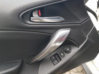 Fiat 124 1.4 MultiAir Turbo Abarth picture 27