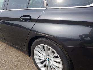 BMW 5-serie Touring 520d Executive picture 11