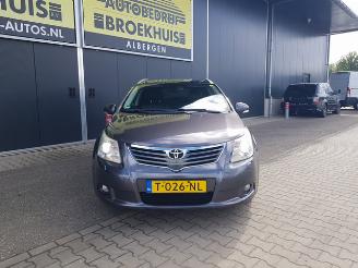 Toyota Avensis  picture 3