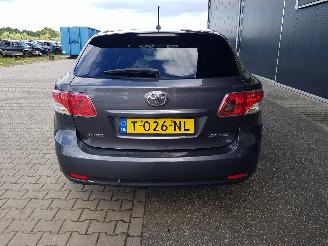 Toyota Avensis  picture 5