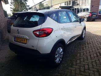 Renault Captur 0.9 TCe Expression picture 8
