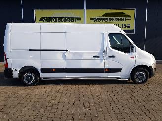 Renault Master T35 2.3 dCi L3H3 picture 4