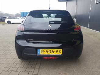 Peugeot 208 1.2 PureTech Active Pack picture 5