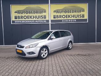 krockskadad bil auto Ford Focus 1.6 Comfort 2010/7