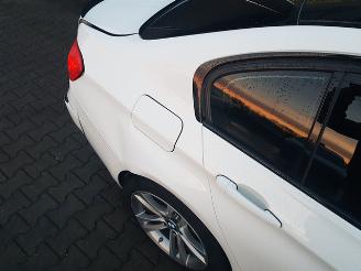 BMW 3-serie 320i High Executive Sport picture 15