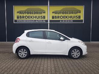 Peugeot 208 1.0 VTi Active picture 4