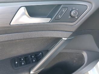 Volkswagen e-Golf e-Golf picture 20