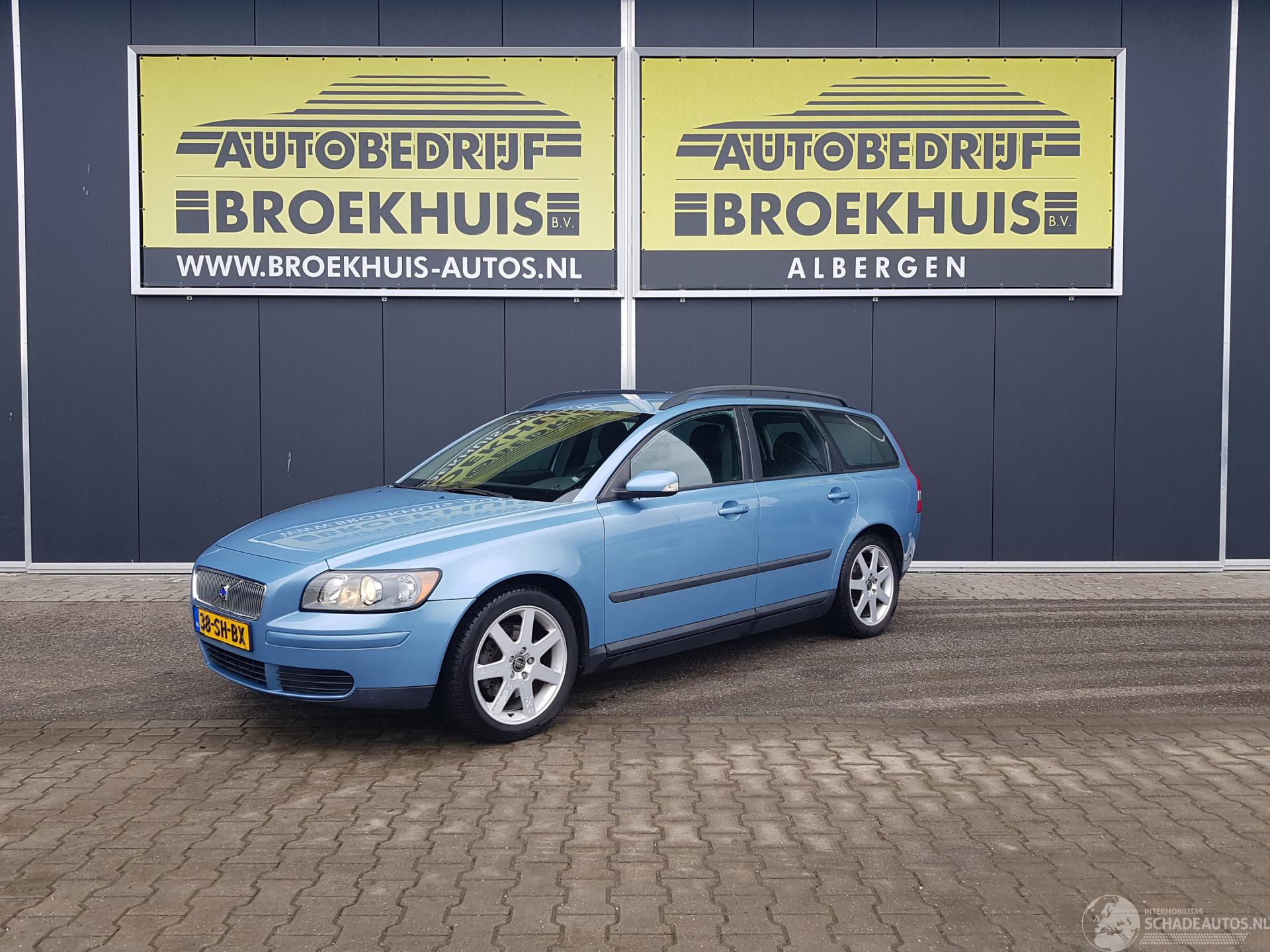 Volvo V-50 2.4 Momentum