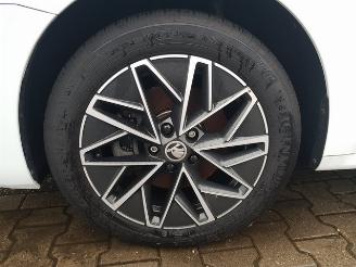 Skoda Octavia Combi 1.4 TSI iV PHEV Sportline Business picture 20