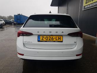 Skoda Octavia Combi 1.4 TSI iV PHEV Sportline Business picture 5