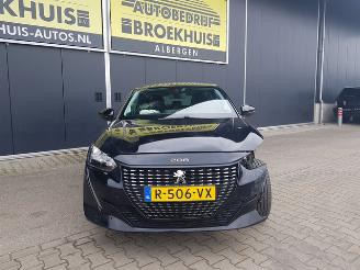 Peugeot 208 1.2 PureTech Active Pack picture 3