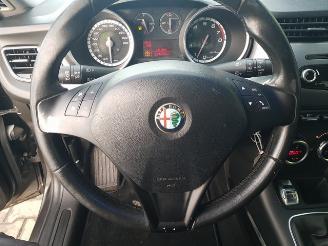 Alfa Romeo Giulietta 1.4 T Distinctive picture 14