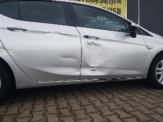 Opel Astra 1.0 Edition picture 9