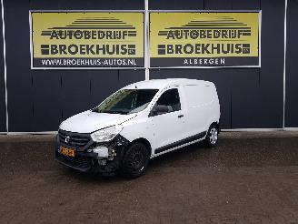 krockskadad bil bedrijf Dacia Dokker 1.5 dCi 75 Ambiance 2014/12