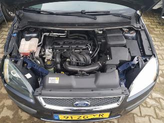 Ford Focus 1.6-16V Ghia picture 11
