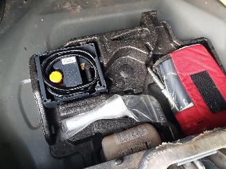 Volvo Xc-60 2.0 D3 FWD Ocean Race picture 14