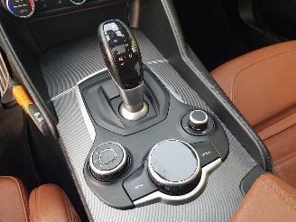 Alfa Romeo Giulia 2.0T Super picture 25