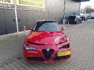 Alfa Romeo Giulia 2.0T Super picture 3